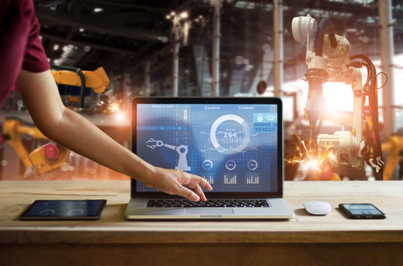 Choose The Right Manufacturing Software Development Partner 1 (2)